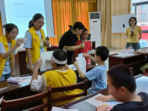 beat365英国官网思政课教师赴云梦指导学生开展暑期社会实践活动(图4)