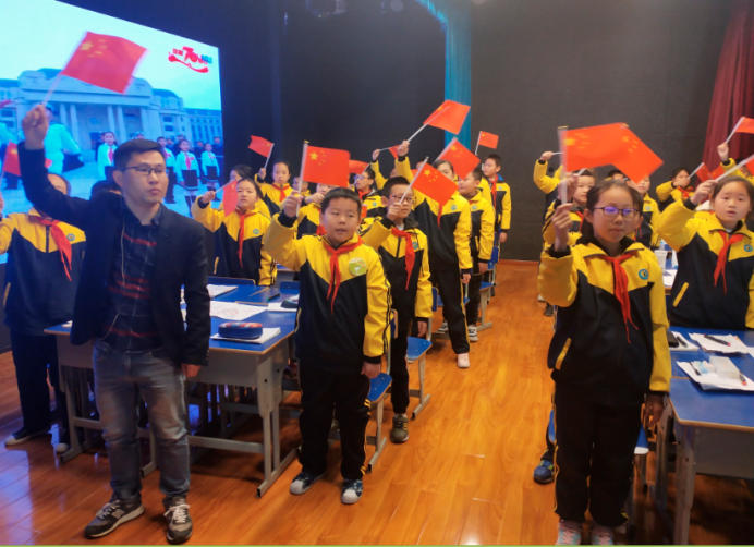 大中小学携手思政课建设 一体化埋下真善美种子(图1) 大中小学携手思政课建设 一体化埋下真善美种子(图1)